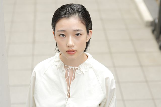 いま注目の美女河合優実の美しさがさく裂10枚フォトギャラリーシネマトゥデイ