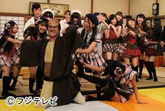 AKB48を回す！投げる！靴下を脱がせる!?　「めちゃイケ」人気コーナーが2年ぶり復活！