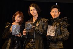 「绝狼」の藤田玲、梨里杏と武子直辉のいちゃ