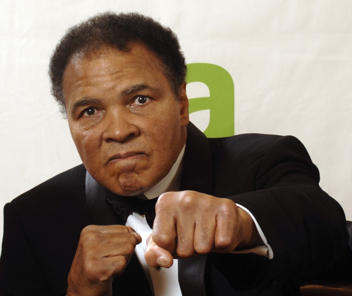 モハメド・アリ、肺炎で入院 シネマトゥデイ