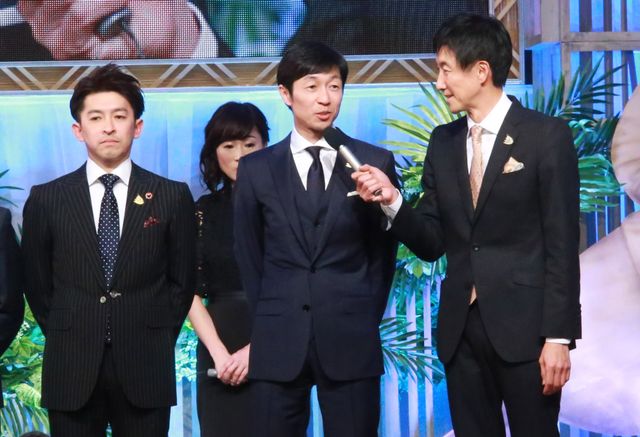 シックな衣装で松坂桃李＆土屋太鳳が登場！「第63回 有馬記念」公開枠順抽選会（14枚目）