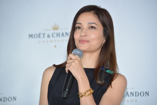 黒木メイサの美しいドレス姿！「MOET GRAND DAY 2018」オープニングセレモニー（7枚目）