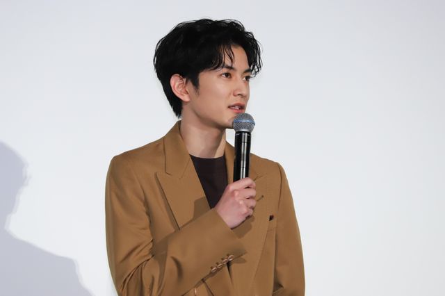 目黒蓮、今田美桜、大西流星、渡邊圭祐が登壇！『わたしの幸せな結婚』大ヒット御礼舞台あいさつ（7枚目）