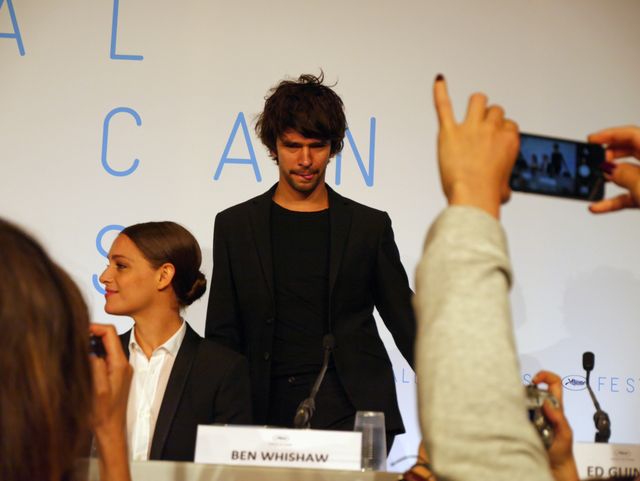 ベン・ウィショーがファンサービス！映画『ザ・ロブスター（原題） / The Lobster 』カンヌ公式会見フォトギャラリー（2枚目）