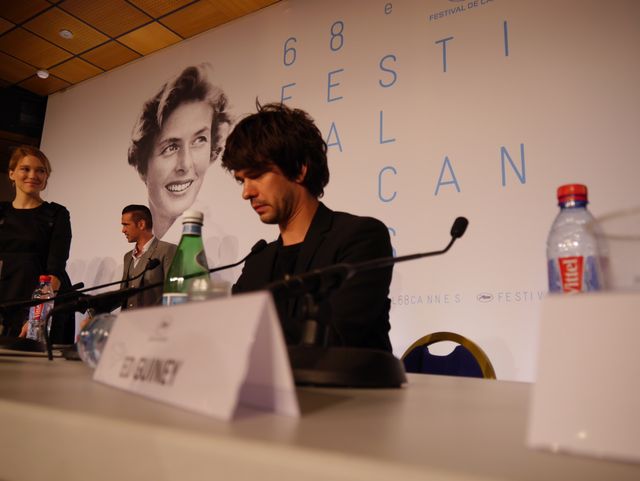 ベン・ウィショーがファンサービス！映画『ザ・ロブスター（原題） / The Lobster 』カンヌ公式会見フォトギャラリー（21枚目）