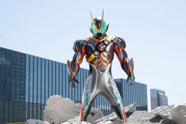 小鷹、CODEのエージェントに命を狙われる！「仮面ライダーゼッツ」第22話場面カット（5枚目）