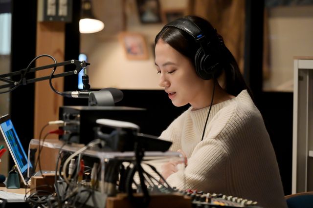 菅波先生、亮と話し込む「おかえりモネ」第116回の場面写真（2枚目）