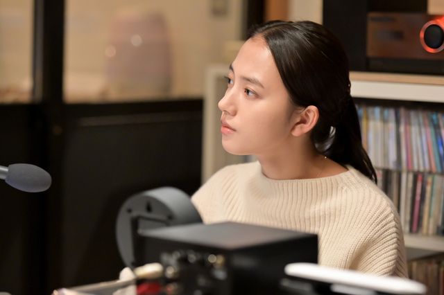 菅波先生、亮と話し込む「おかえりモネ」第116回の場面写真（4枚目）