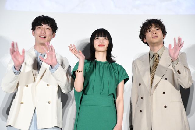 小松菜奈が涙…！映画『余命10年』公開記念舞台あいさつ（21枚目）