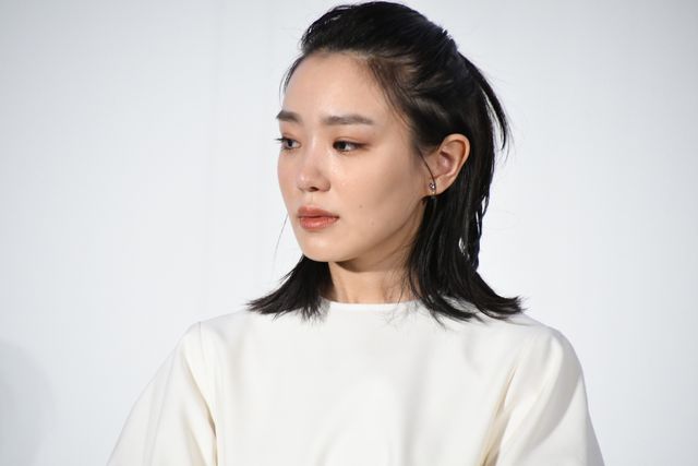 小松菜奈が涙…！映画『余命10年』公開記念舞台あいさつ（28枚目）