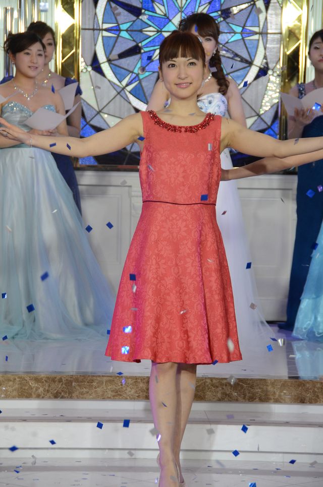 神田沙也加が満面の笑みで踊る！フォトギャラリー（5枚目）