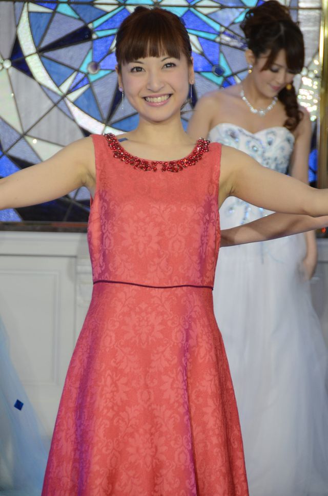 神田沙也加が満面の笑みで踊る！フォトギャラリー（7枚目）