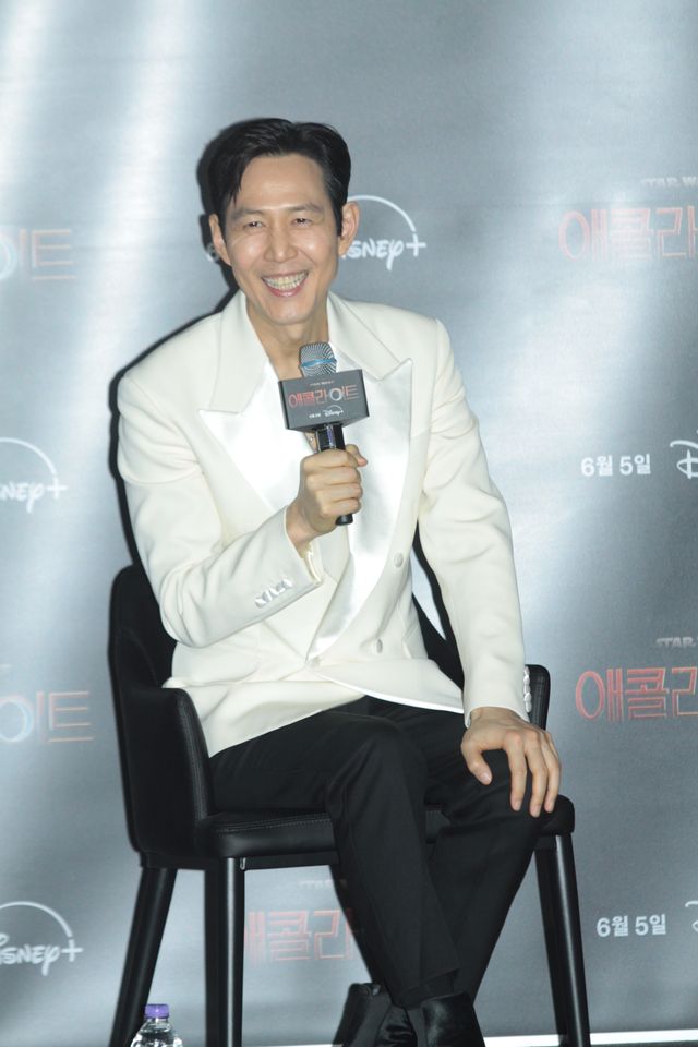 イ・ジョンジェの反則級な笑顔！「スター・ウォーズ：アコライト」韓国記者会見（4枚目）