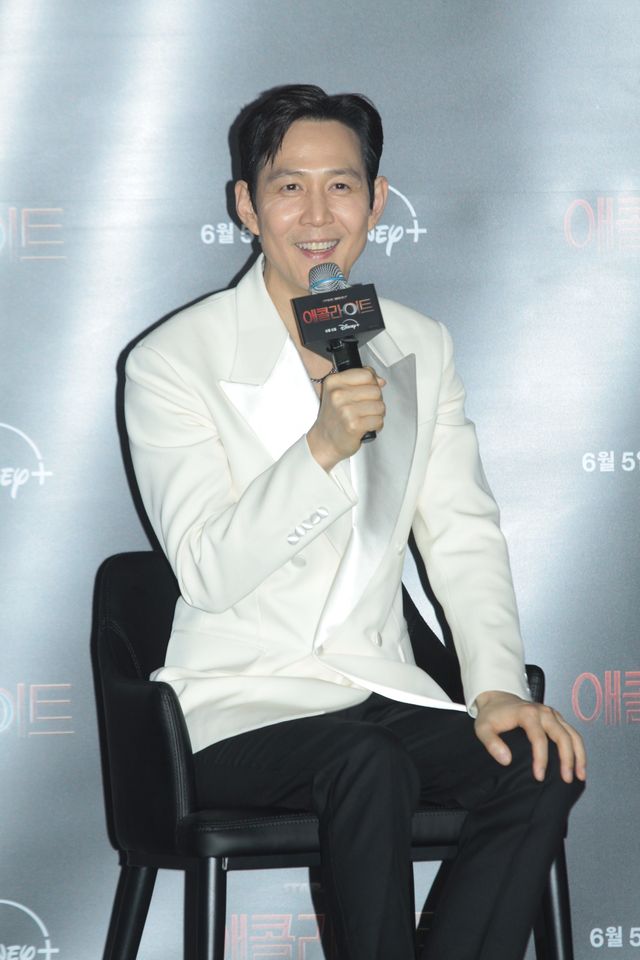 イ・ジョンジェの反則級な笑顔！「スター・ウォーズ：アコライト」韓国記者会見（7枚目）