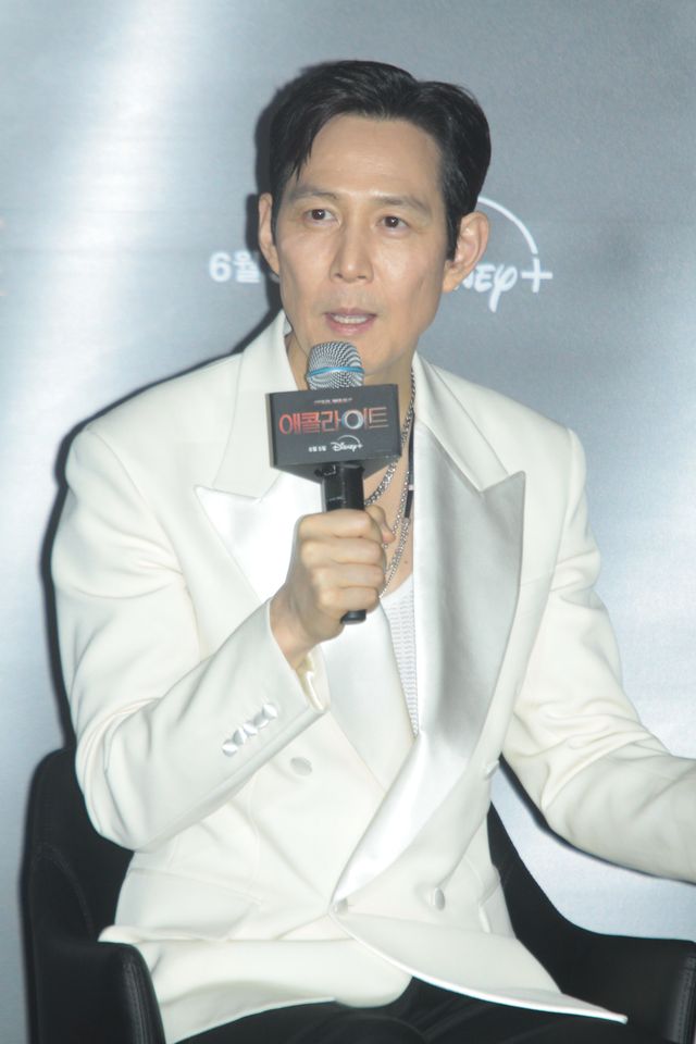 イ・ジョンジェの反則級な笑顔！「スター・ウォーズ：アコライト」韓国記者会見（8枚目）
