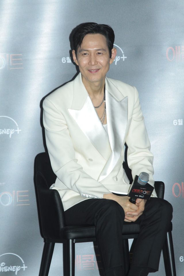 イ・ジョンジェの反則級な笑顔！「スター・ウォーズ：アコライト」韓国記者会見（11枚目）
