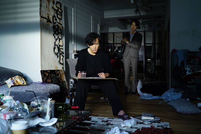 R15+の問題作『ばるぼら』劇中カット　ムネーモシュネーも！（4枚目）