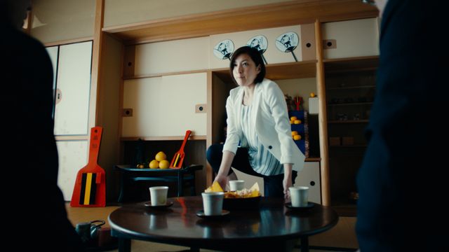 豪快！広末涼子のちゃぶ台返し！フォトギャラリー：フォトギャラリー