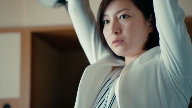 豪快！広末涼子のちゃぶ台返し！フォトギャラリー（13枚目）