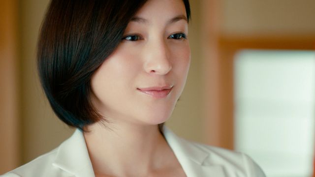 豪快！広末涼子のちゃぶ台返し！フォトギャラリー（14枚目）