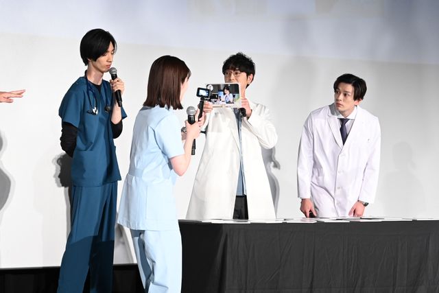 松本潤、小芝風花、新田真剣佑ら登壇！日曜劇場「19番目のカルテ」スペシャル舞台挨拶（7枚目）