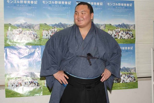 横綱・白鵬、長嶋、松井を祝福！　「引退するときは2人にアドバイスをもらいたい」　画像ギャラリー（4枚目）