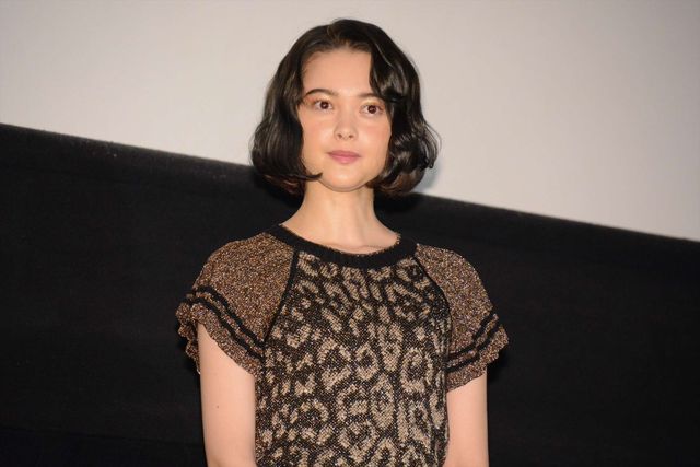 みんなでポーズ！『PとJK』初日舞台あいさつフォトギャラリー（9枚目）