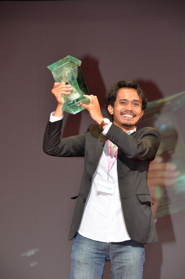 有村架純、キュートなワンピで登場！レッドカーペット＆アワードセレモニー写真ギャラリー（30枚目）