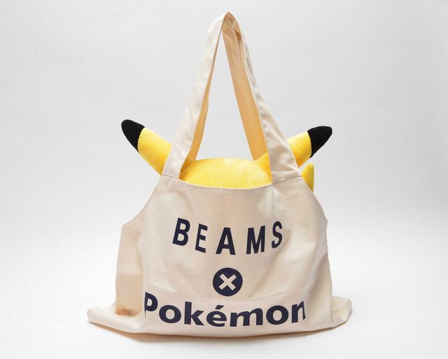 ピカチュウの耳がバッグからぴょこん!!等身大等重量 1/1スケールピカチュウフォトギャラリー:フォトギャラリー