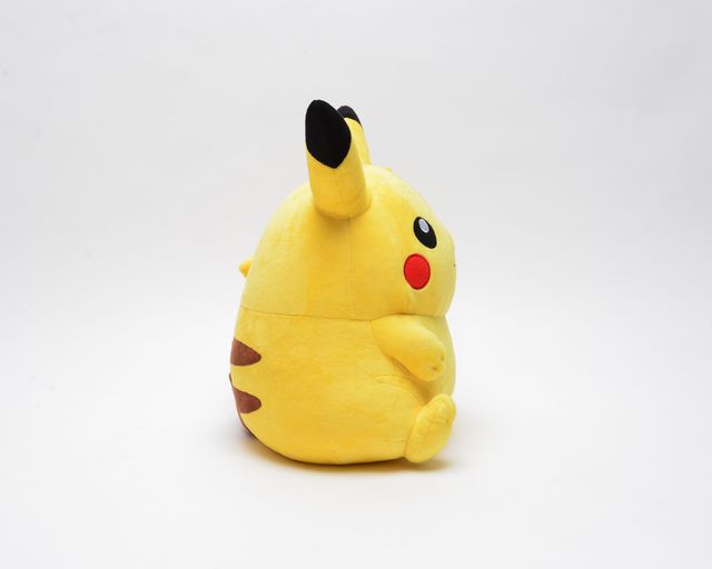 ピカチュウの耳がバッグからぴょこん!!等身大等重量 1/1スケールピカチュウフォトギャラリー（5枚目）