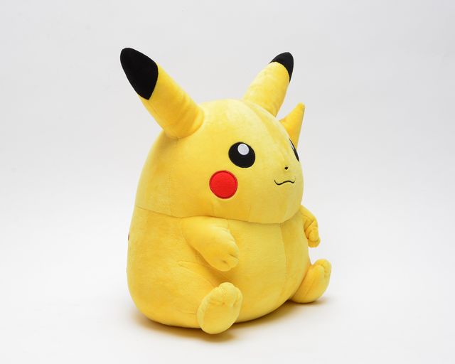 ピカチュウの耳がバッグからぴょこん!!等身大等重量 1/1スケールピカチュウフォトギャラリー（6枚目）