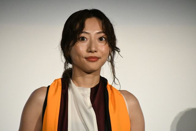 美しすぎる…木南晴夏＆佐久間由衣＆武田玲奈＆MEGUMI“母娘”集合！『映画　おいハンサム!!』初日舞台挨拶（8枚目）