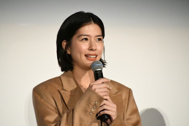 美しすぎる…木南晴夏＆佐久間由衣＆武田玲奈＆MEGUMI“母娘”集合！『映画　おいハンサム!!』初日舞台挨拶（12枚目）