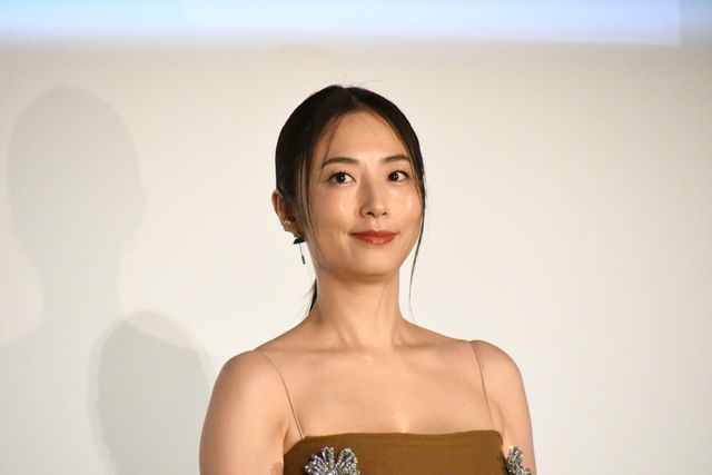 美しすぎる…木南晴夏＆佐久間由衣＆武田玲奈＆MEGUMI“母娘”集合！『映画　おいハンサム!!』初日舞台挨拶（15枚目）