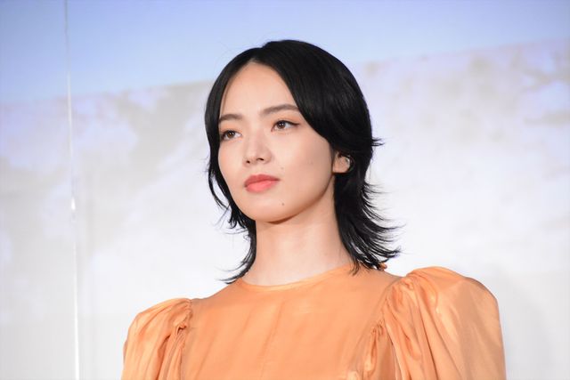 小松菜奈と坂口健太郎に「すごい美男美女」藤井道人監督、久々の再会（2枚目）