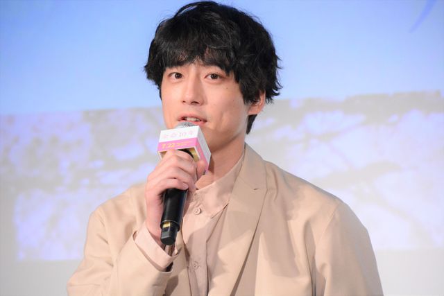 小松菜奈と坂口健太郎に「すごい美男美女」藤井道人監督、久々の再会（5枚目）