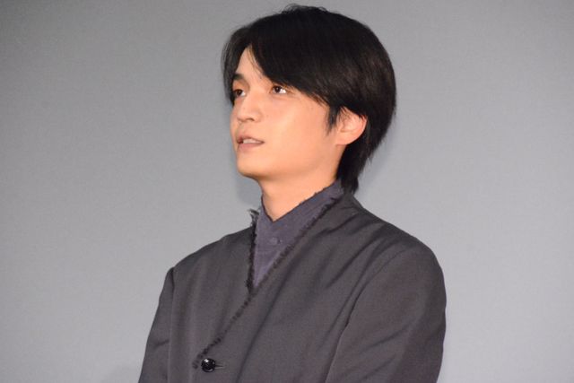 山崎賢人、初登壇の小栗旬＆佐久間由衣らと『キングダム　大将軍の帰還』初日舞台挨拶（11枚目）