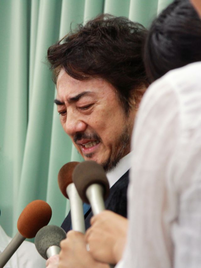 復帰に涙ぐむ市村正親……手術後初会見フォトギャラリー：フォトギャラリー