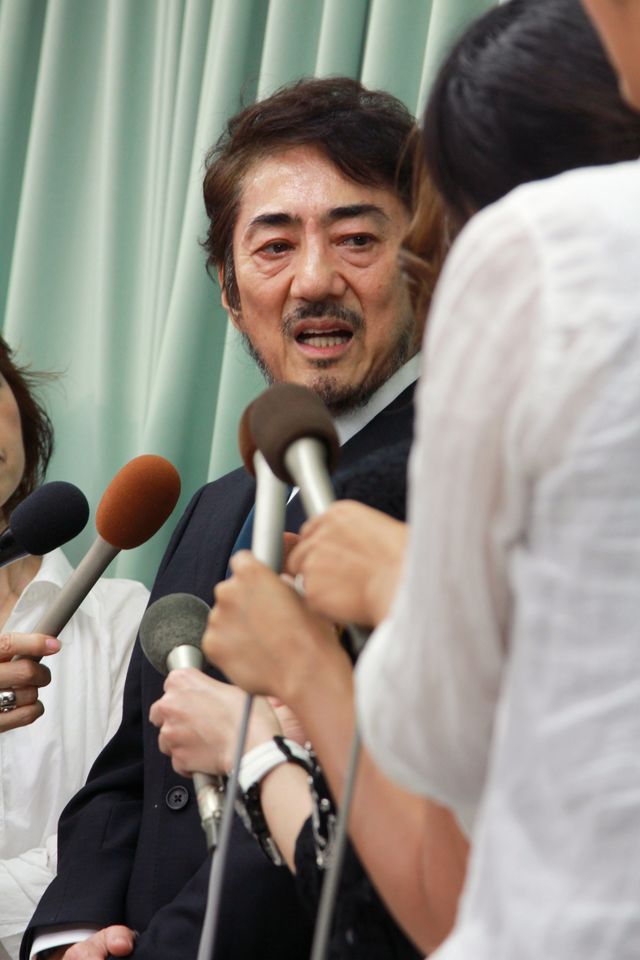 復帰に涙ぐむ市村正親……手術後初会見フォトギャラリー（6枚目）