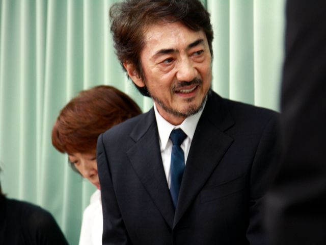 復帰に涙ぐむ市村正親……手術後初会見フォトギャラリー（8枚目）