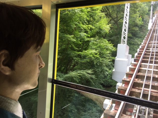 “ダニエル・ラドクリフ似の死体”の高尾山珍道中!?（6枚目）