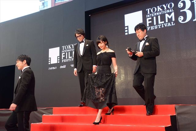 『PSYCHO-PASS サイコパス』声優・関智一、野島健児、東地宏樹、佐倉綾音もシックな装いで集結！（6枚目）