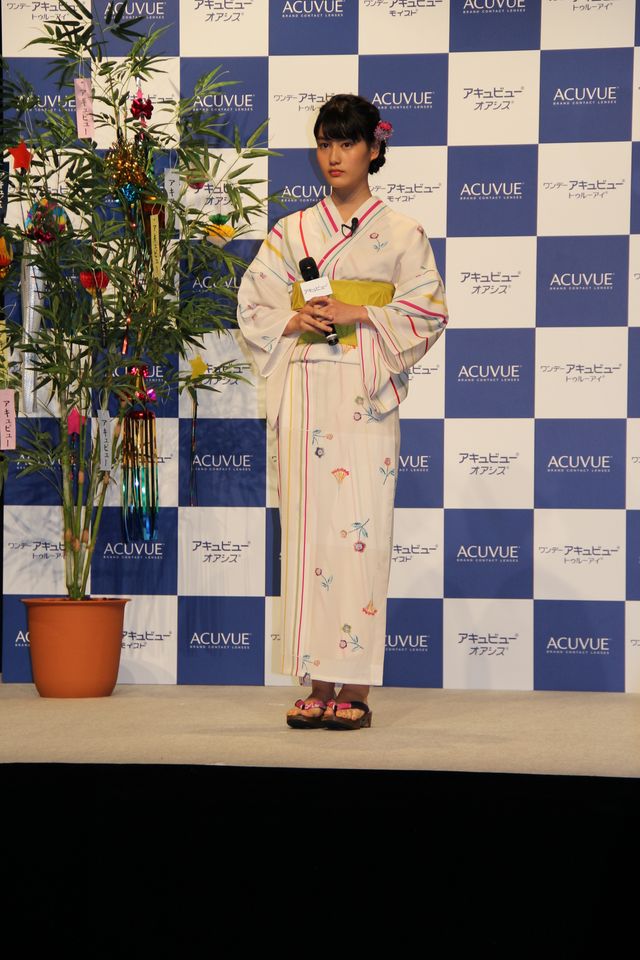 橋本愛出席！「『アキュビュー』夏応援イベント」フォトギャラリー：フォトギャラリー