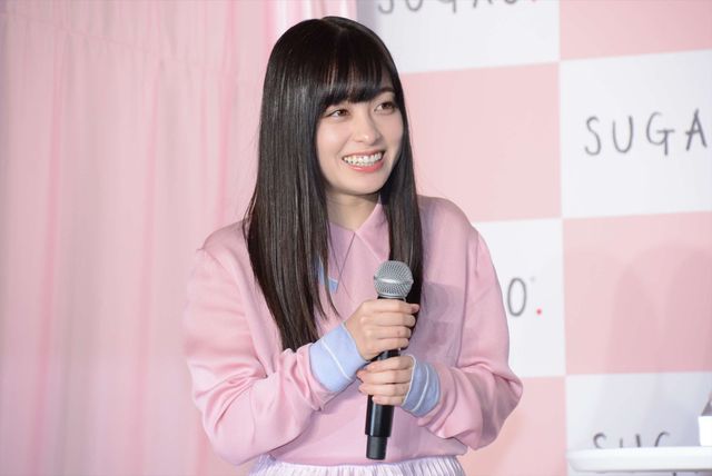 橋本環奈、ピンクの衣装がキュート！（2枚目）