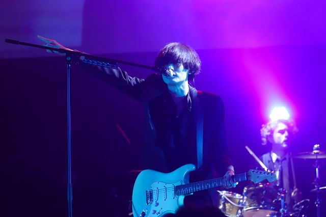 綾野剛、[Alexandros]の生ライブに笑顔！『ドクター・デスの遺産 -BLACK FILE-』プレミアイベント（7枚目）