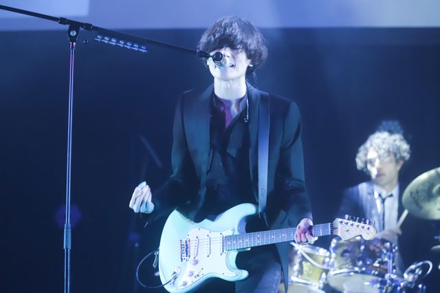 綾野剛、[Alexandros]の生ライブに笑顔！『ドクター・デスの遺産 -BLACK FILE-』プレミアイベント（8枚目）