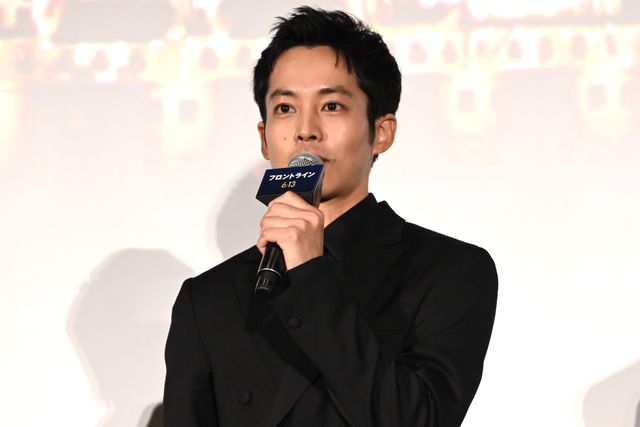 森七菜、桜井ユキら美麗ドレスで登壇　映画『フロントライン』ジャパンプレミア（3枚目）