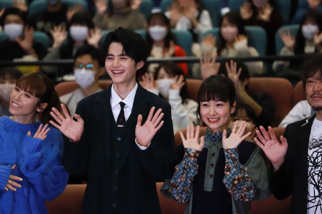 「silent」鈴鹿央士＆藤間爽子が登壇！第1話上映会＆トークイベント（2枚目）