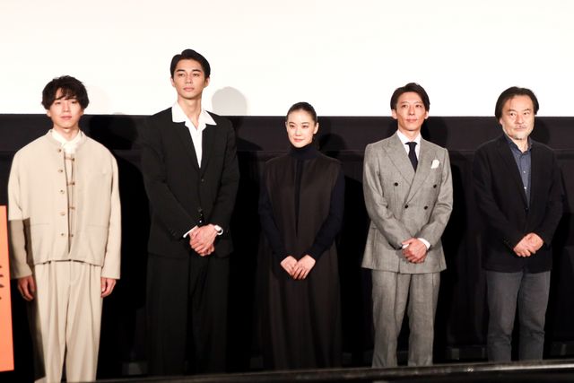 高橋一生は世界で一番うまい！『スパイの妻』黒沢清監督が絶賛（17枚目）