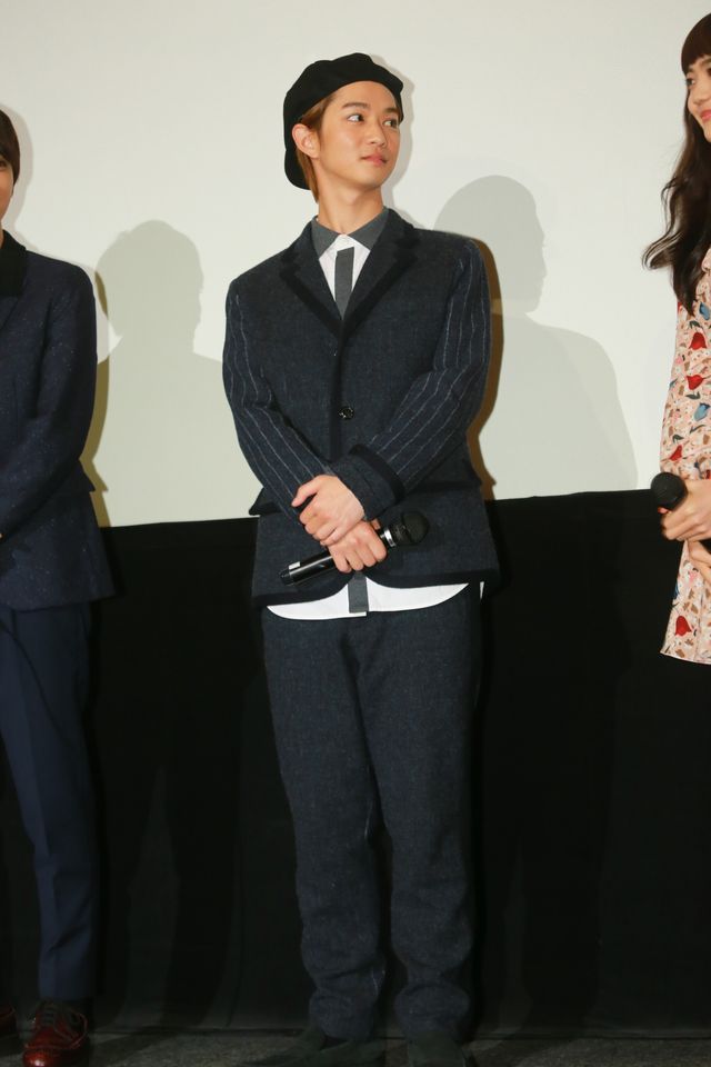 イケメン2人！吉沢亮＆千葉雄大に女性客「キャーーー！」『通学シリーズ　通学電車』初日舞台あいさつフォトギャラリー（14枚目）